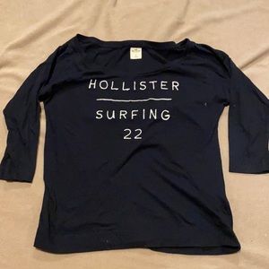 Hollister Graphic Elbow-length Top, Navy Blue, Size Small.